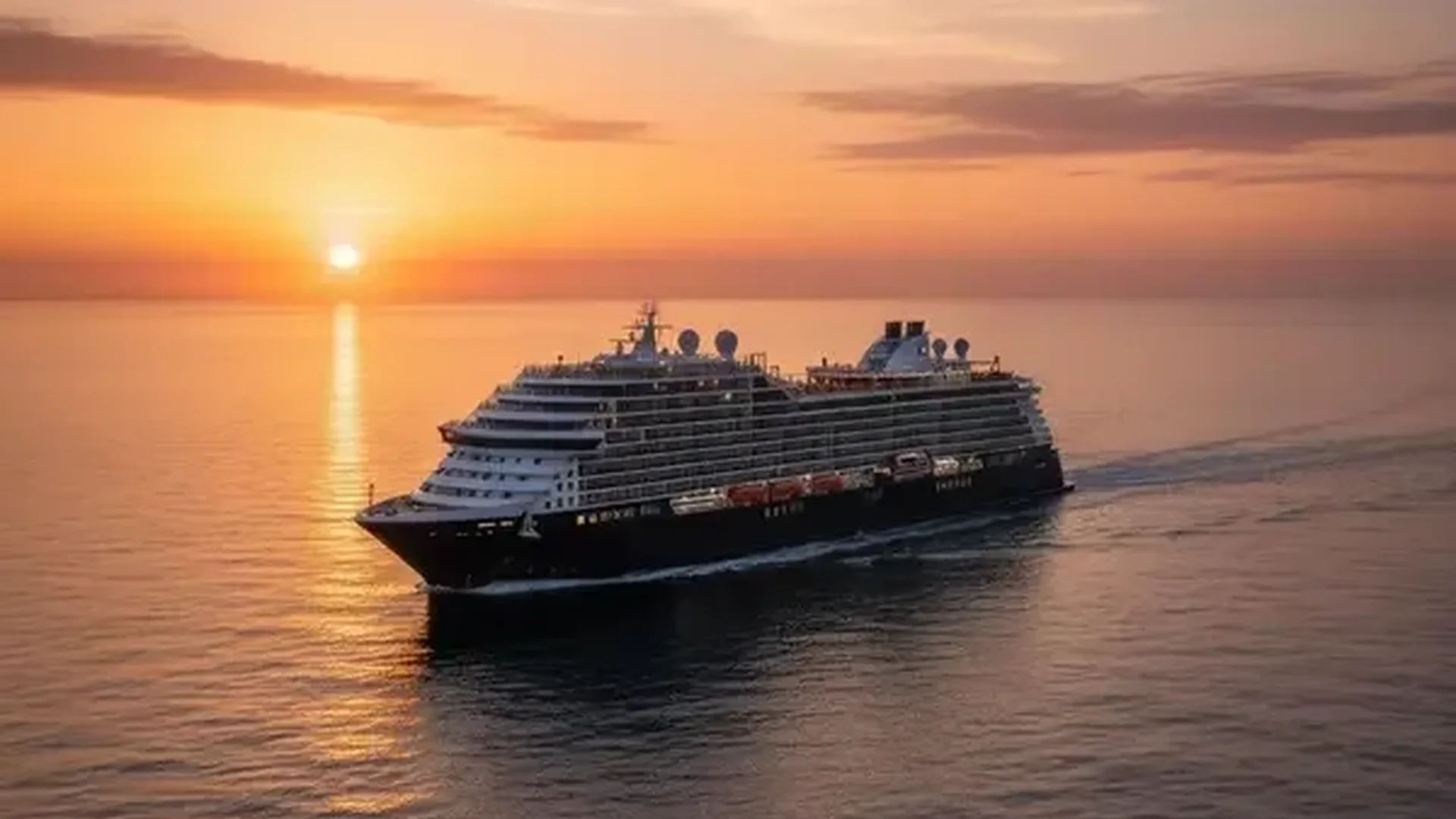 Seven Seas Explorer vor Anker