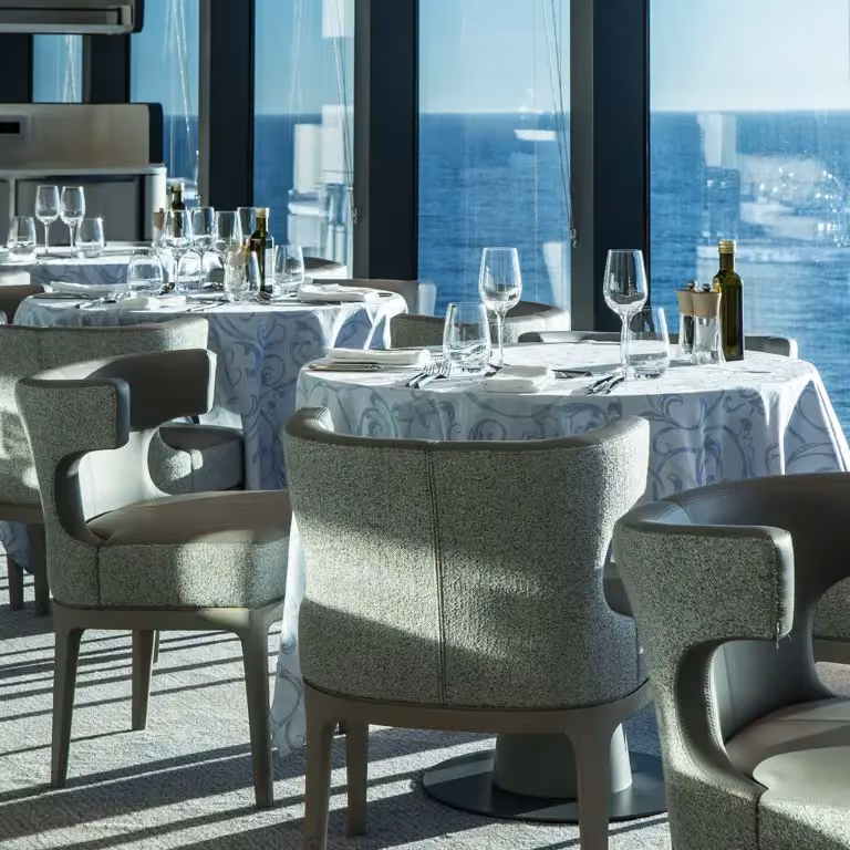 Restaurant an Bord der Le Commandant Charcot
