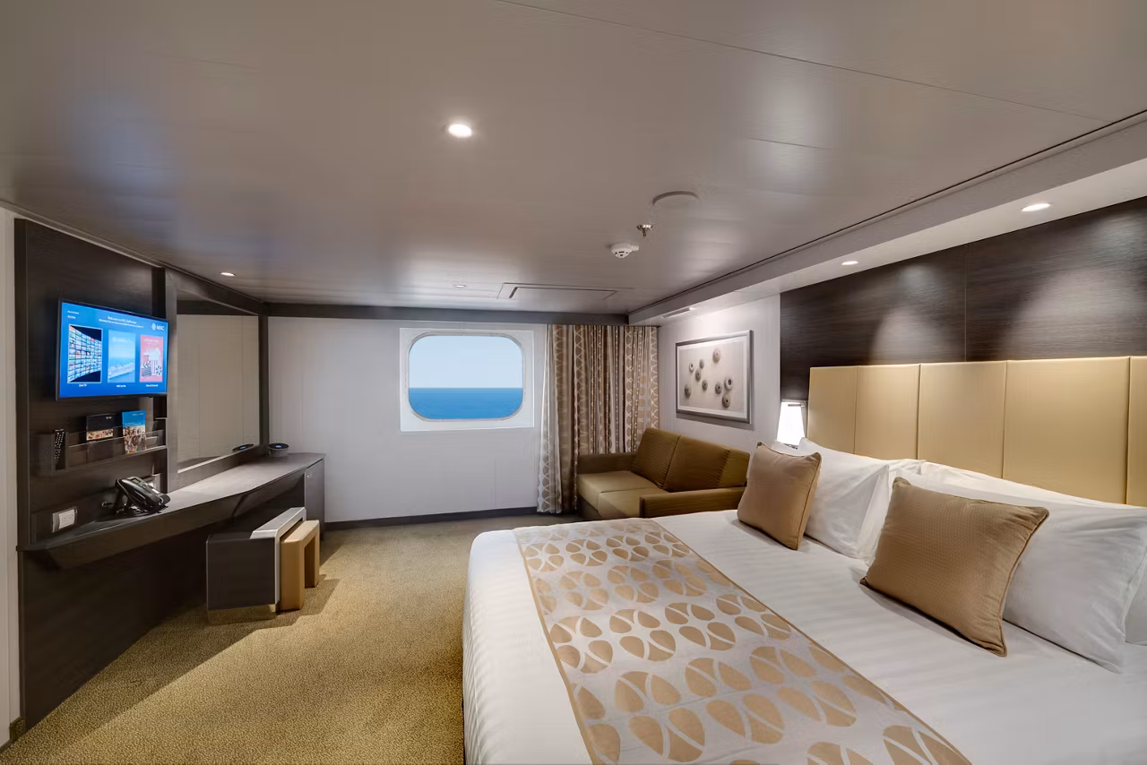Repräsentative Meerblickkabine der MSC Grandiosa