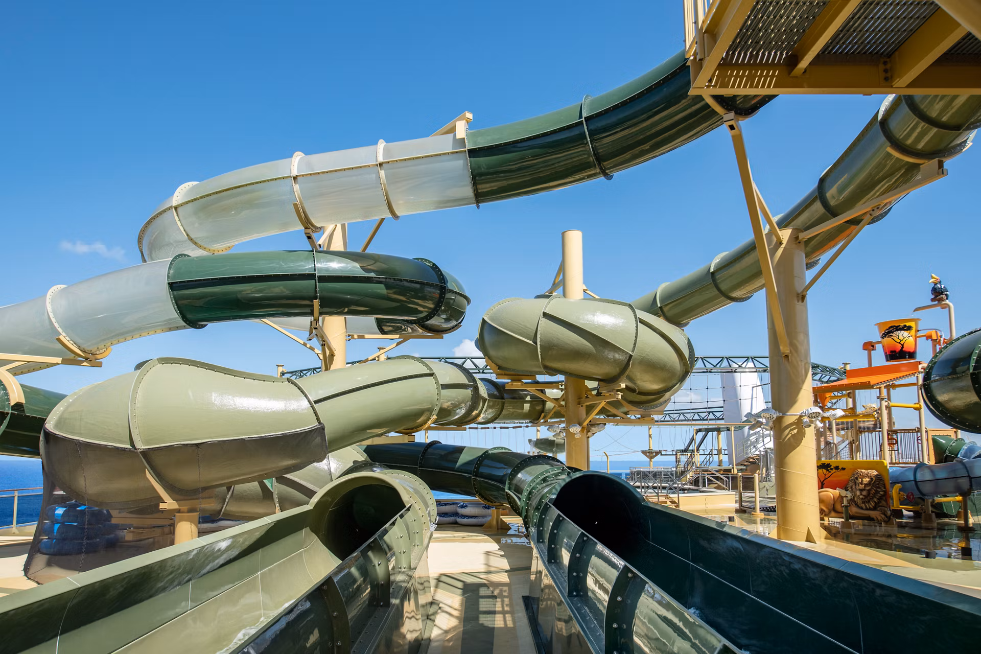 Savannah Aquapark auf der MSC Virtuosa