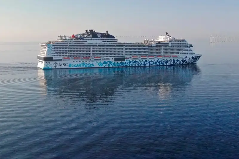 MSC Euribia auf spiegelglatter See