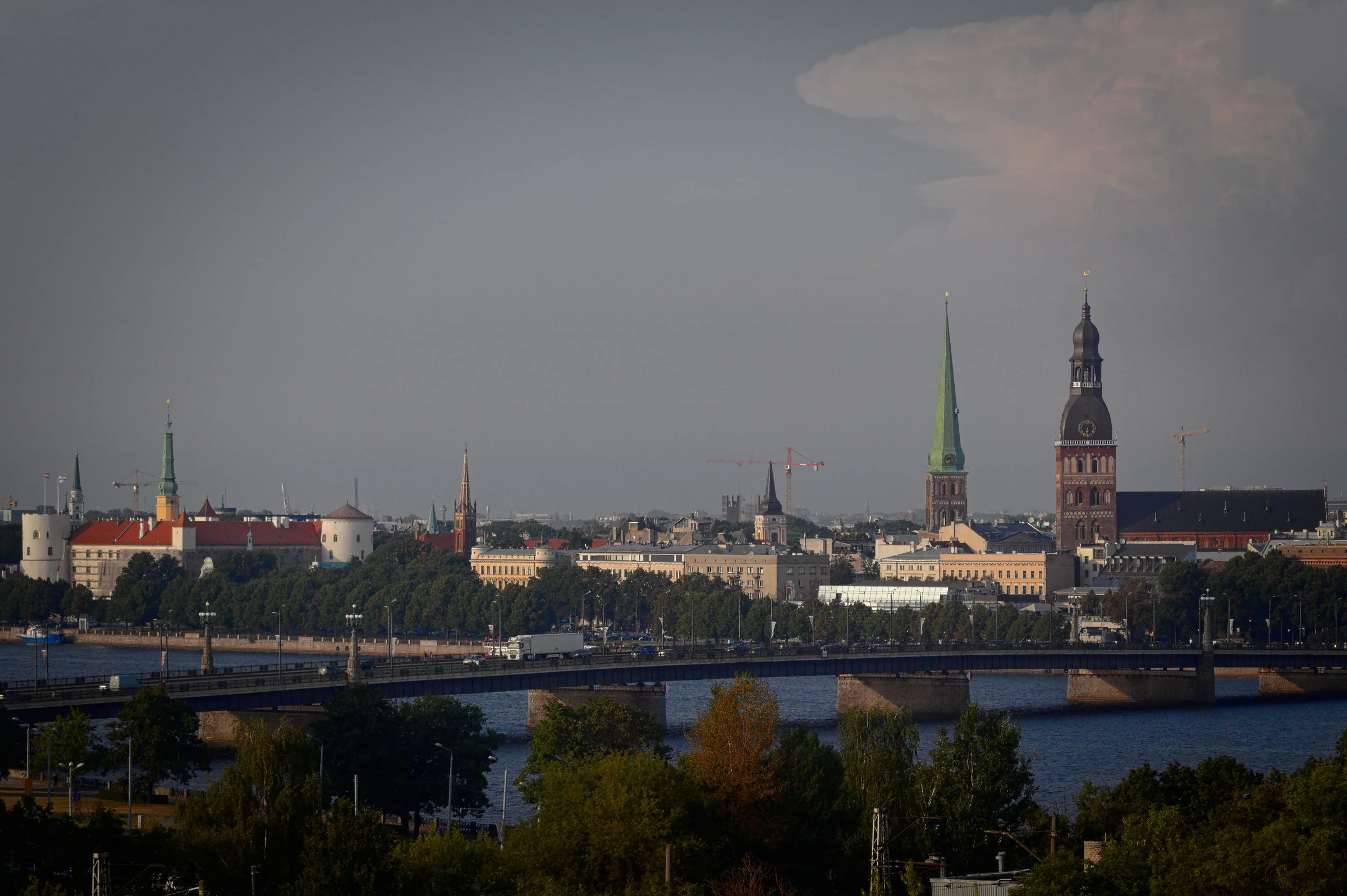 Rigas Altstadt am Ufer der Daugava