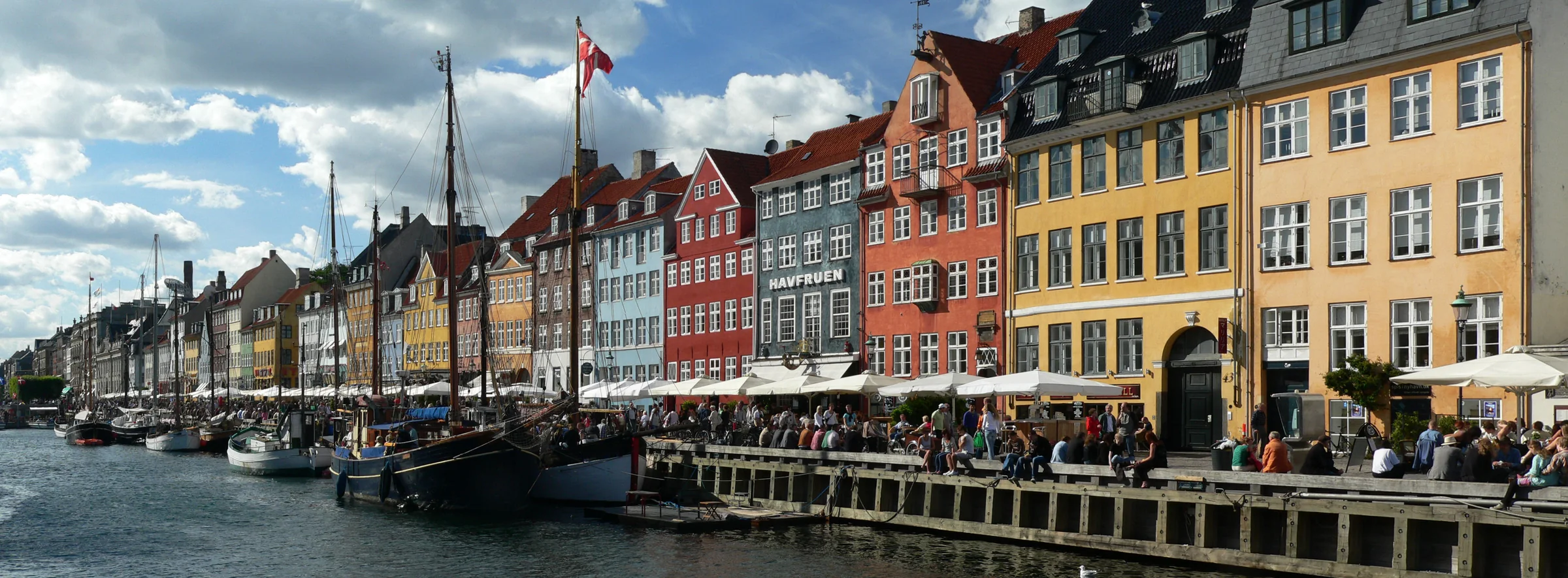 Die farbigen Häuser am Nyhavn in Kopenhagen
